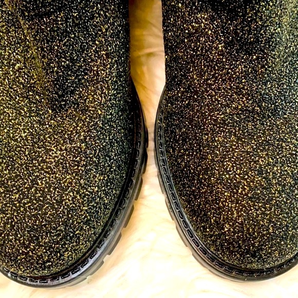 ROSS & SNOW Handmade in Italy leather sparkly gold goldtone studs ankle bootie - Picture 6 of 13